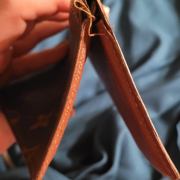 Louis Vuitton Monogram Canvas Vintage Checkbook - Picture 6 of 6